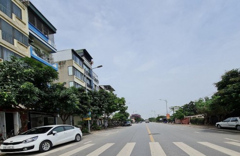 3 tỷ x có 55m2 đất khu phố Ngô Xuân Quảng, ô tô vào nhà. Lh 0989894845